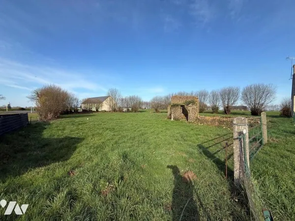 Terrain 745 m²