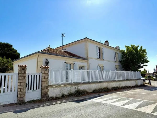 Maison Grues 8 pièces, 6 chambres, 205 m2