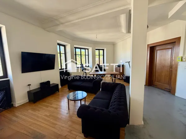 APPARTEMENT STYLE HAUSSMANNIEN CENTRE VILLE LONGWY BAS A 2 PAS DE LA GARE 3 CHAMBRES 1 CAVE