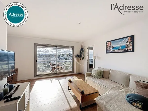Appartement 82m² 4 pièces avec vue panoramique sur Paris et le bois de Boulogne - Box