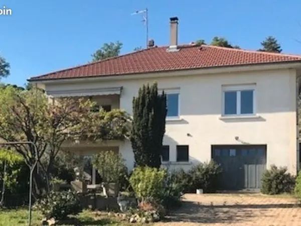 Maison 5 pièces 145 m²