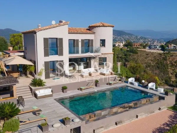 Location de vacances : villa à pieds des plages, restaurants et