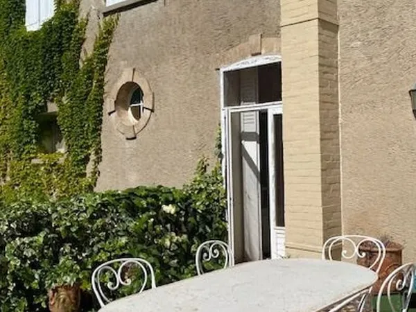 Maison 7 pièces 230 m²