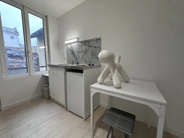 Studio meublé 12 m2 Clermont-Ferrand Jaude