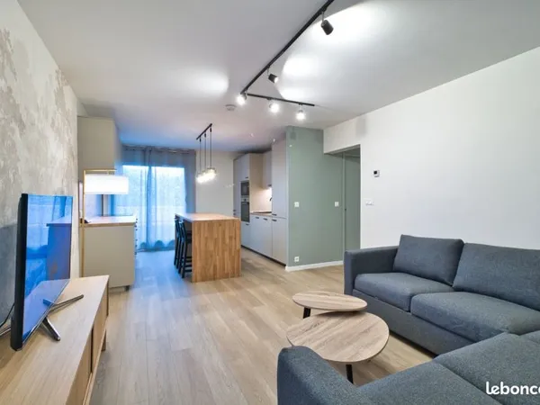 Colocation haut de gamme - Appartement T5 neuf, entièrement meublé