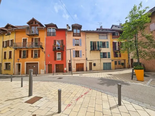 Immeuble 240 m²