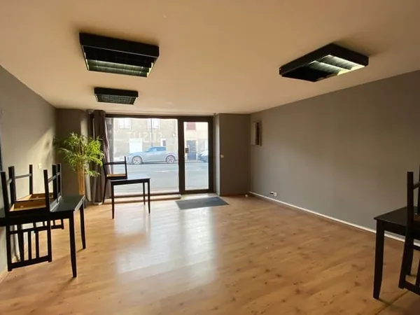 Local commercial 70 m²