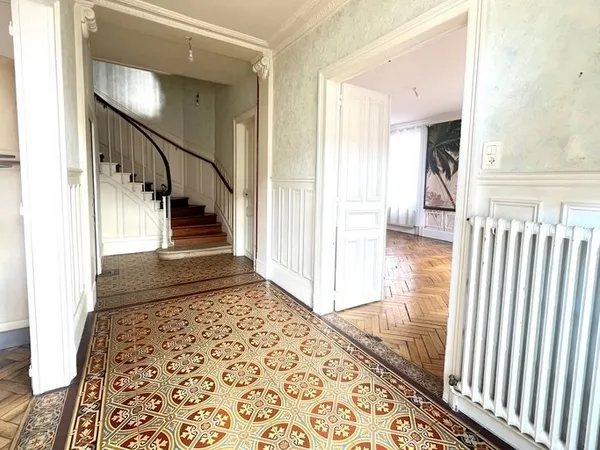 Maison bourgeoise à vendre 8 pièces Epernay(51)