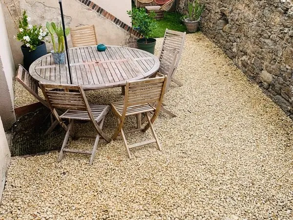 A Louer T2 Meublé lumineux et calme entièrement refait à neuf, 45m2