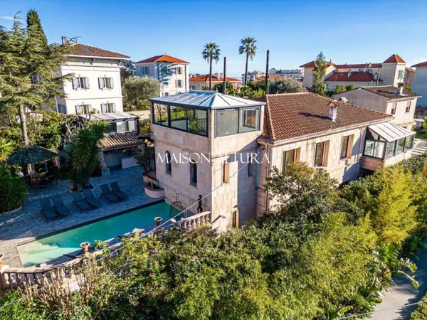 VILLA JUAS