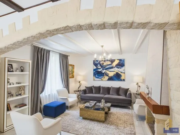 Une maison familiale avec dépendance bien-être