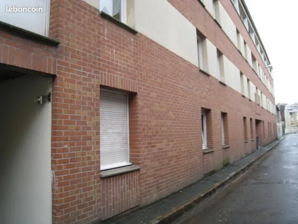 Parking 10 m² Lille