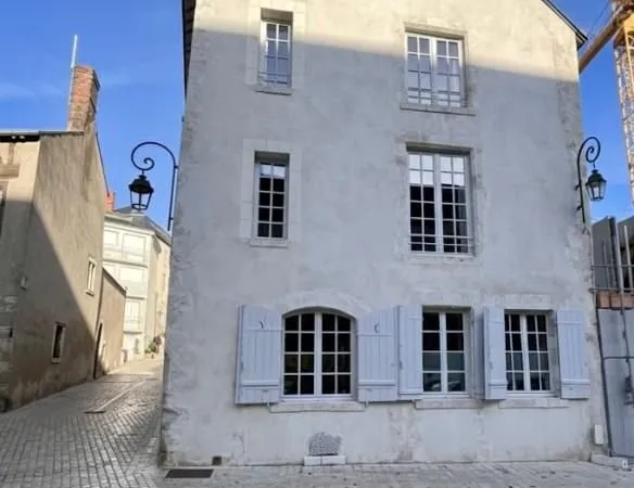 Maison de ville 6 pièces 221 m²