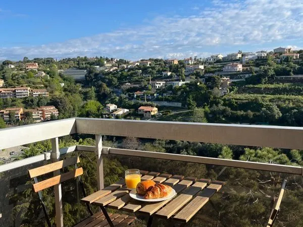 Grand studio Nice 34m2 - avenue de Fabron