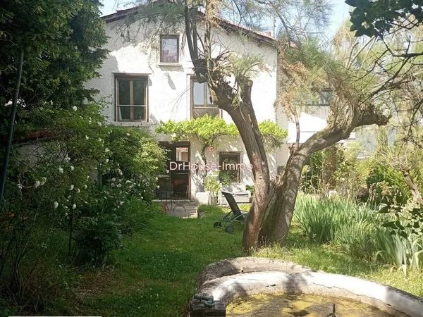 Maison de vigne de caractère de 154 m² habitables sur terrain de 2 635 m²