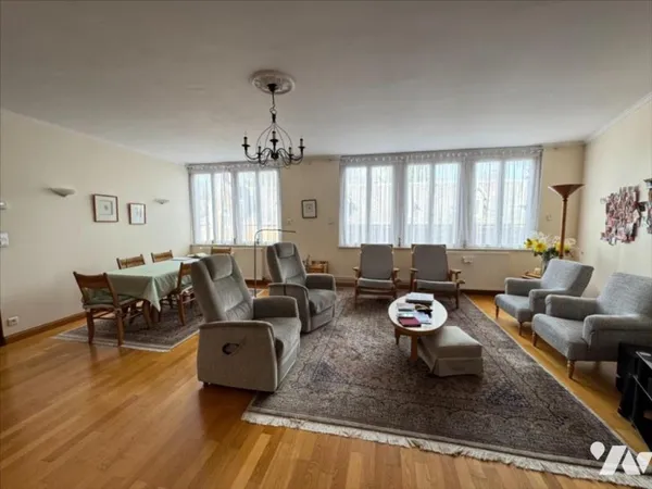 Appartement 5 pièces 146 m²