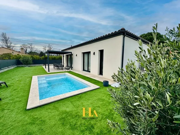 Malataverne Maison de 2023, plain-pied avec piscine