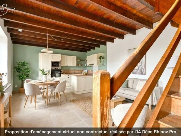 Maison à potentiel : Maisonnette avec dépendances à potentiel, 25m² d'extérieur / sur une parcelle b
