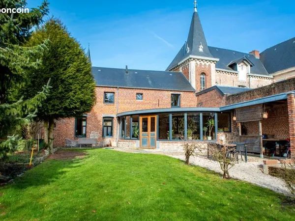 Maison pleine de charme et authentique avec garage