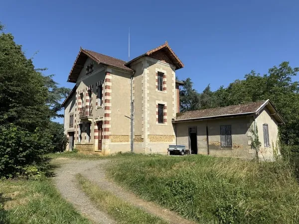 Ensemble Immobilier avec Maison d'Amis et Dépendances proche