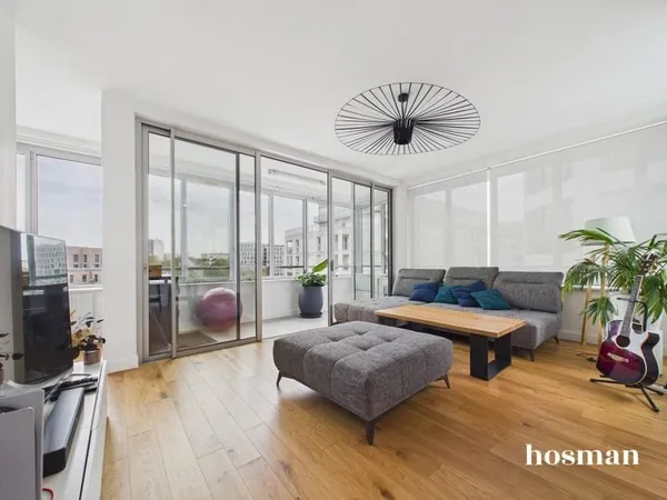 Coup de coeur ! Appartement T3 de 72 m² avec loggia fermée de 6 m2 - Ile de Nantes, Quartier Républi
