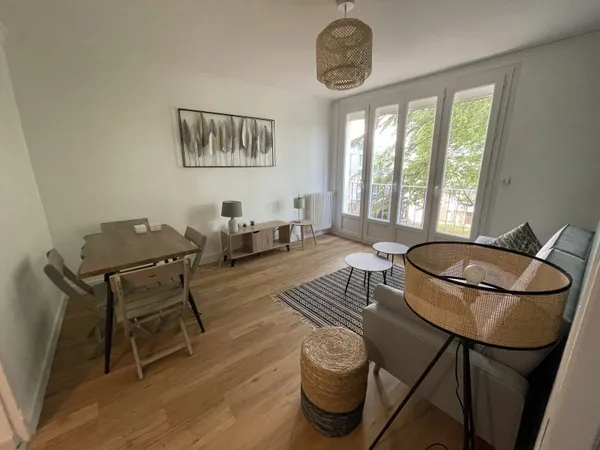 Loue chambre dans appartement 70m² - Nantes proche gare et accès facile pôle universitaire
