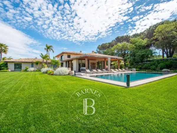 Villa 9 pièces 450 m²
