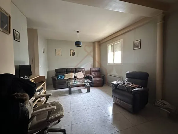 Local 3 pièces 52 m²