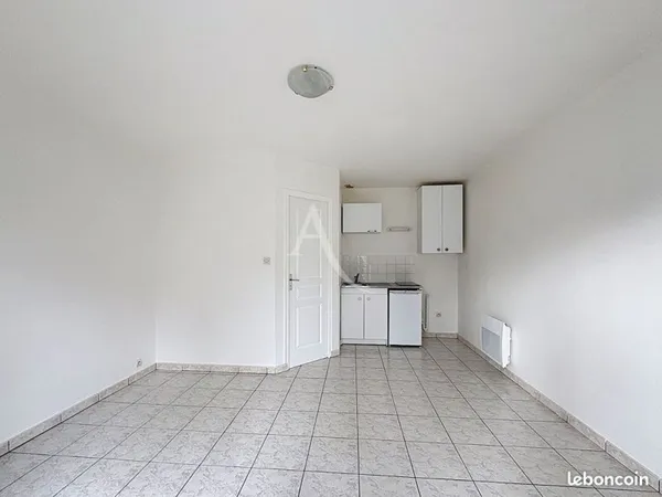 Studio 1 pièce 20 m²