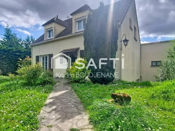 Maison sur sous sol total, 4 chambres, 1225 m2 de terrain...