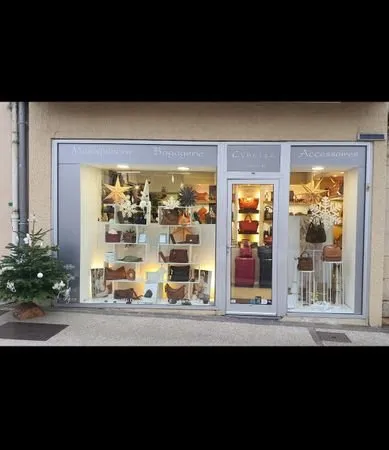 COMMERCE / maroquinerie - bagagerie - accessoires