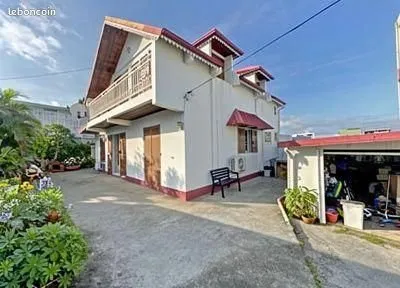 Maison 10 pièces 106 m²