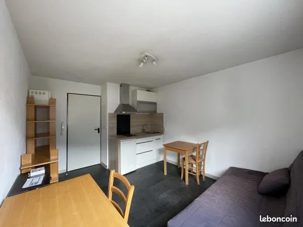 Studio 1 pièce 18 m²