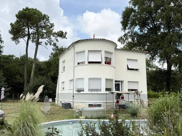 Villa 5 pièces 144 m²