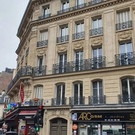 Paris 18eme metro simplon 3 pieces