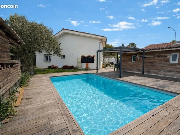 Propriété 7 pièces 184 m²