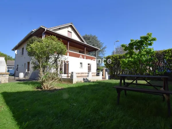 Maison 8 pièces 210m² + dépendance 147m²