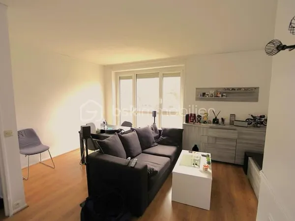 Créteil - Bel appartement F4 avec balcon, 3 chambres et cave
