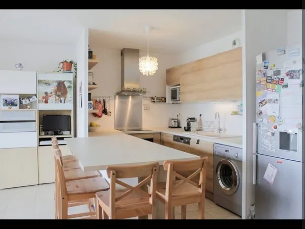 Appartement 4 pièces 82 m²