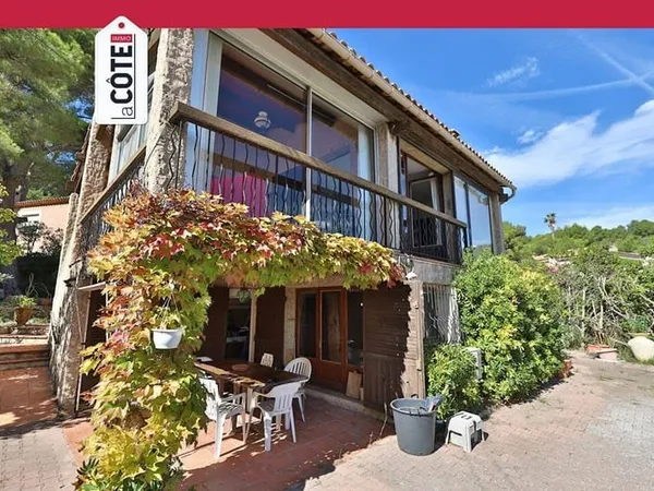 Maison 8 pièces 145 m²