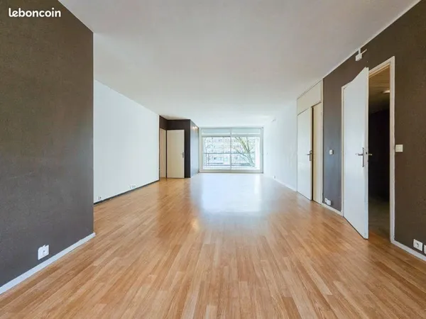 Appartement T3 98 m2 Croix