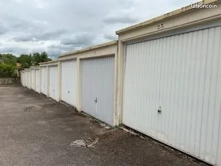 Location garage SEREMANGE