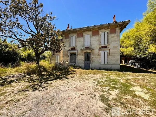 Maison Saint Vincent De Paul 6 pièce(s) 2000 m2