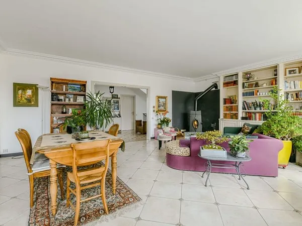 Maison 8 pièces - 282 m2