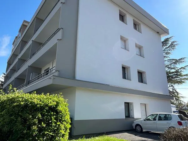 T2 Annecy 50m2+place privative+cave+balcons