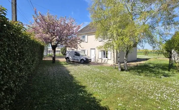 A VENDRE Maison de 115 m2 Habitables sur la commune de BEAUM