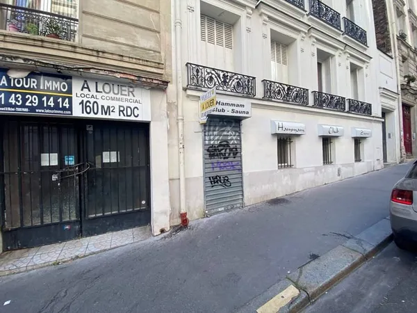 Local commercial 160 m²