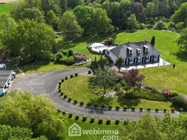 Maison - 221m² - Brissac Loire Aubance