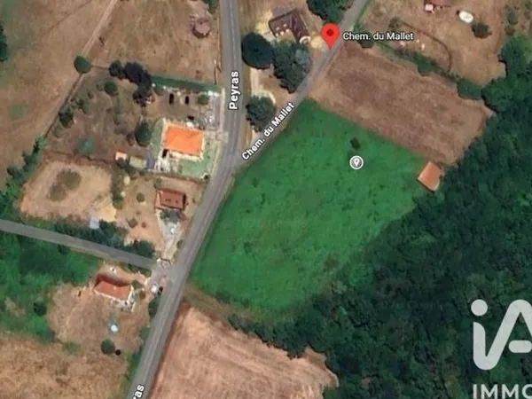 Terrain 2504 m²