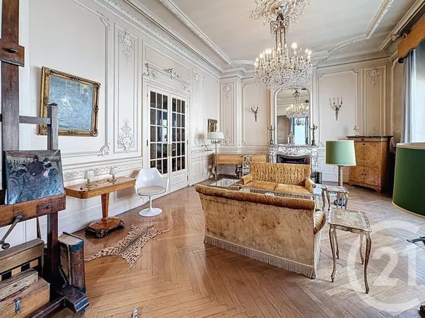 Appartement 5 pièces 188 m²
